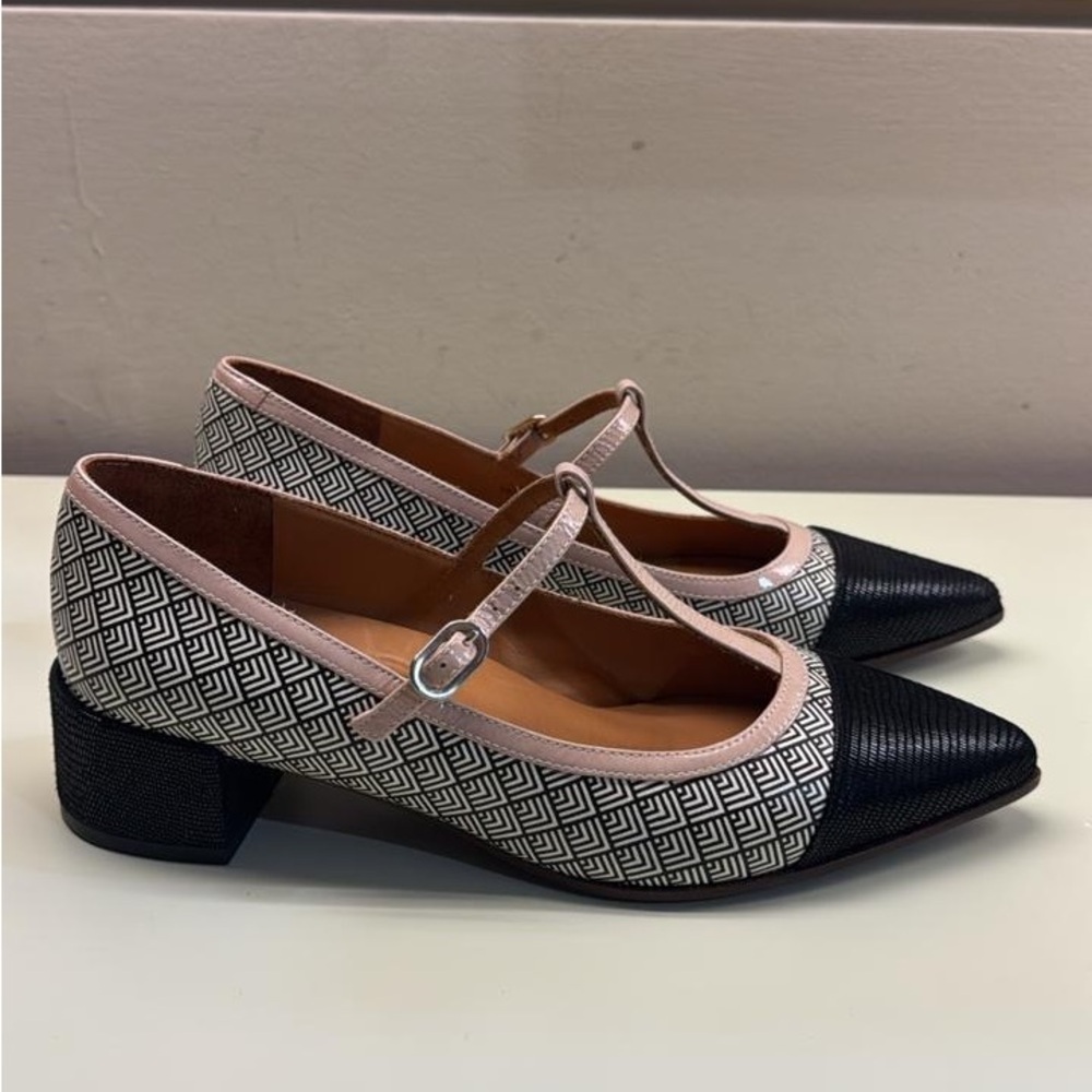 Chie Mihara Black, Pink & Cream Geometric T-Strap Block Heel Flats